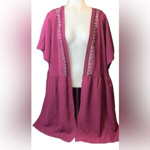 Lane Bryant kimono Wine Color SZ 14/16. NWT. Short Sleeve. Lace Back and Front.